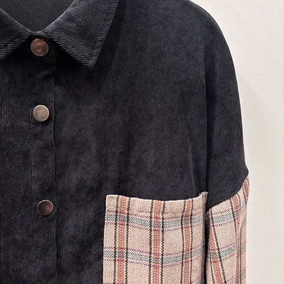 Plaid Sleeve Black Corduroy Button Down Shaket (MED) Button up - Picture 7 of 9